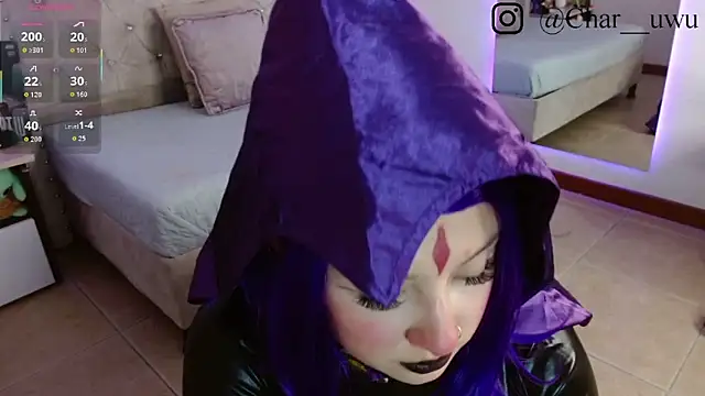 Charlotte Jones   online show from 11-22-25, 11:31