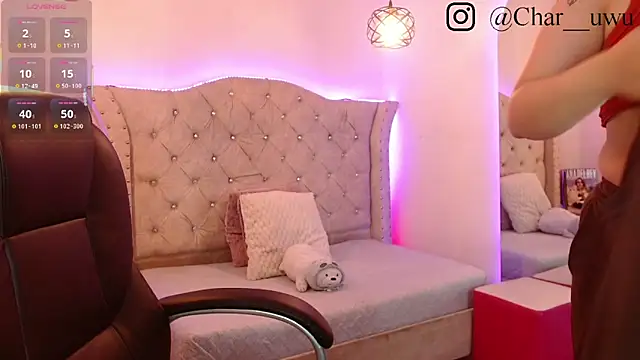 Charlotte Jones   online show from 11-27-25, 11:34