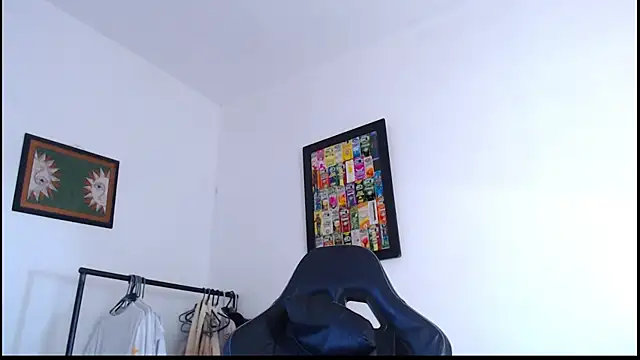 Snapshot of Rachell__420 chatting on 12-20-25, 12:12 Rachell 420 online show from 12-20-25, 12:12