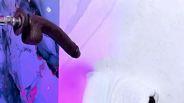 Snapshot of kristal_blond chatting on 11-02-25, 03:53 kristal blond online show from 11-02-25, 03:53