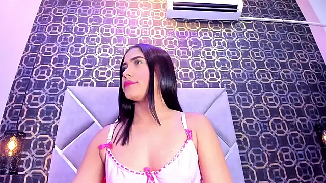 Snapshot of CherryBlossom23 chatting on 11-17-25, 01:44 CherryBlossom23 online show from 11-17-25, 01:44