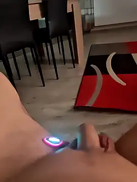 Szeltolo001 online show from 03-15-26, 01:00