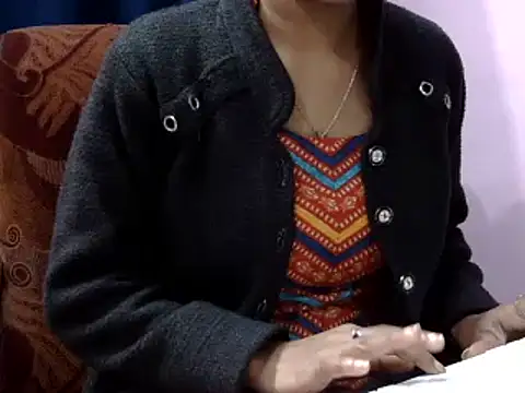 Snapshot of momo_lov chatting on 01-05-25, 04:25 momo lov online show from 01-05-25, 04:25