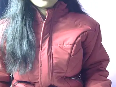 Snapshot of momo_lov chatting on 01-13-25, 05:33 momo lov online show from 01-13-25, 05:33