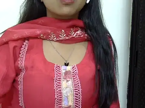 Snapshot of momo_lov chatting on 03-10-25, 11:42 momo lov online show from 03-10-25, 11:42
