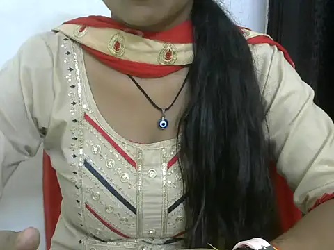 Snapshot of momo_lov chatting on 09-23-25, 06:16 momo lov online show from 09-23-25, 06:16