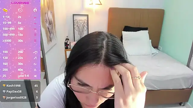 Snapshot of delilaquinn chatting on 12-17-24, 07:50 delilaquinn online show from 12-17-24, 07:50