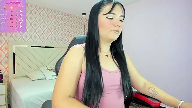 Snapshot of delilaquinn chatting on 01-31-25, 07:18 delilaquinn online show from 01-31-25, 07:18