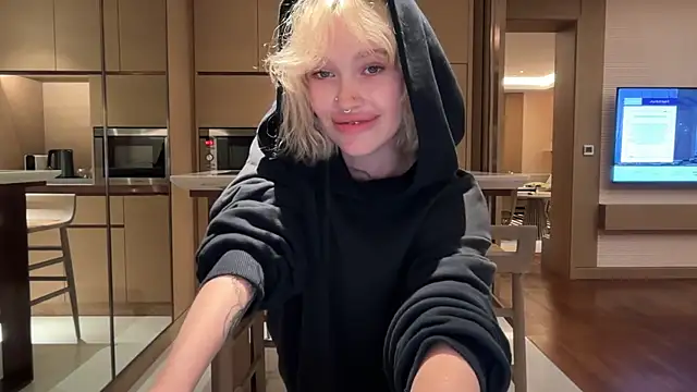 Golden Aline online show from 04-09-26, 03:50