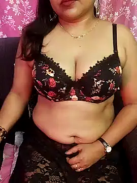 Snapshot of joya_bhabi chatting on 02-06-25, 04:53 joya bhabi online show from 02-06-25, 04:53