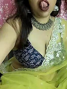 Snapshot of joya_bhabi chatting on 06-13-26, 05:00 joya bhabi online show from 06-13-26, 05:00