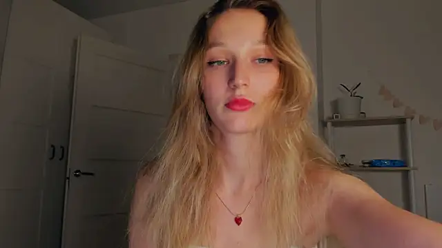  Lora Palmer online show from 09-08-25, 07:57