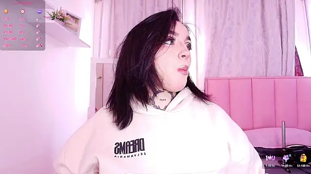 Snapshot of bella-green chatting on 01-20-25, 07:04 bella-green online show from 01-20-25, 07:04