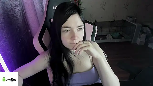 Snapshot of Crazy_forest_fairy chatting on 05-15-26, 02:51 Crazy forest fairy online show from 05-15-26, 02:51