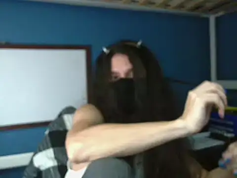 Snapshot of Flappywig chatting on 02-15-25, 08:11 Flappywig online show from 02-15-25, 08:11