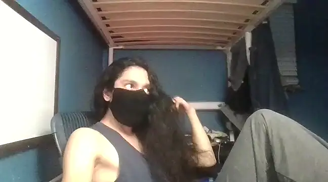 Snapshot of Flappywig chatting on 02-26-25, 06:37 Flappywig online show from 02-26-25, 06:37