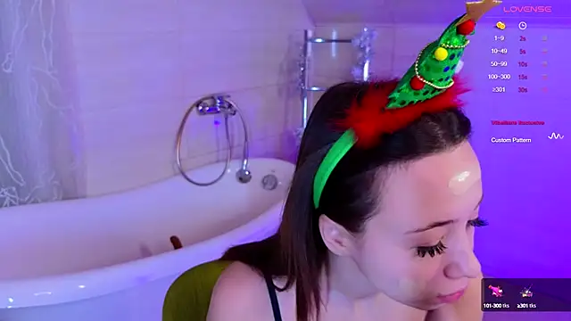 Hayle Hill online show from 12-27-24, 02:14