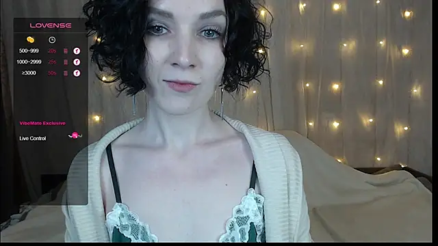 Snapshot of TinaWince chatting on 12-16-24, 07:58 TinaWince online show from 12-16-24, 07:58