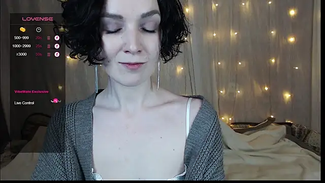 Snapshot of TinaWince chatting on 01-12-25, 07:53 TinaWince online show from 01-12-25, 07:53