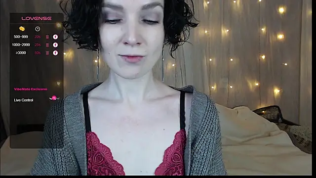 Snapshot of TinaWince chatting on 01-13-25, 05:01 TinaWince online show from 01-13-25, 05:01