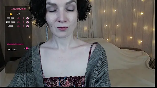 Snapshot of TinaWince chatting on 01-17-25, 08:13 TinaWince online show from 01-17-25, 08:13