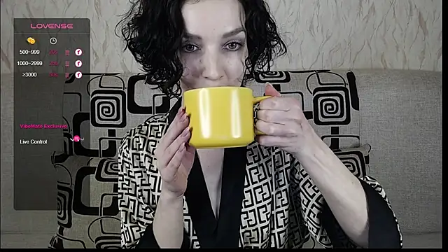 Snapshot of TinaWince chatting on 01-30-25, 05:09 TinaWince online show from 01-30-25, 05:09