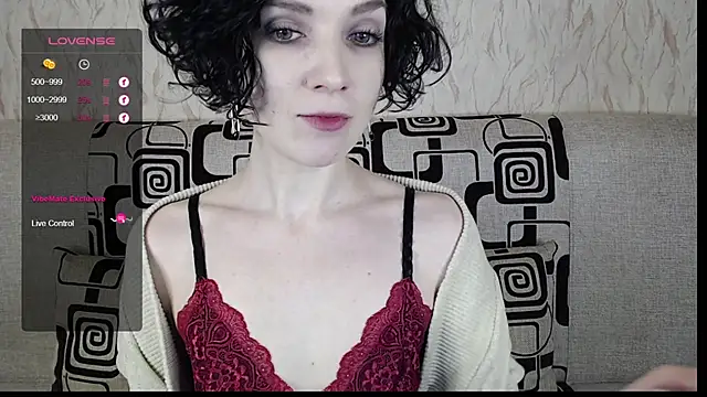 Snapshot of TinaWince chatting on 02-08-25, 05:40 TinaWince online show from 02-08-25, 05:40