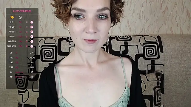 Snapshot of TinaWince chatting on 09-11-25, 05:40 TinaWince online show from 09-11-25, 05:40