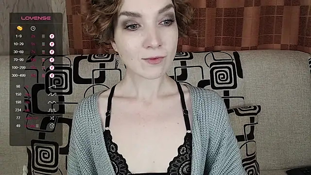 Snapshot of TinaWince chatting on 11-13-25, 04:44 TinaWince online show from 11-13-25, 04:44