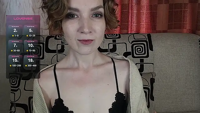 Snapshot of TinaWince chatting on 05-21-26, 05:03 TinaWince online show from 05-21-26, 05:03