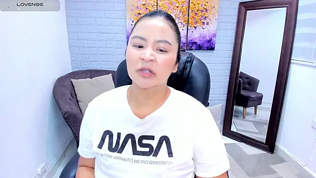  alaiasmile  online show from 05-19-26, 07:31