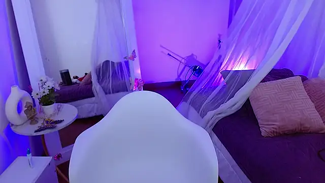 Snapshot of dafne_bss chatting on 12-10-24, 08:40 dafne bss online show from 12-10-24, 08:40