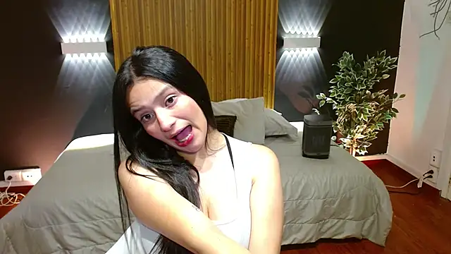 Snapshot of dafne_bss chatting on 01-08-25, 09:42 dafne bss online show from 01-08-25, 09:42