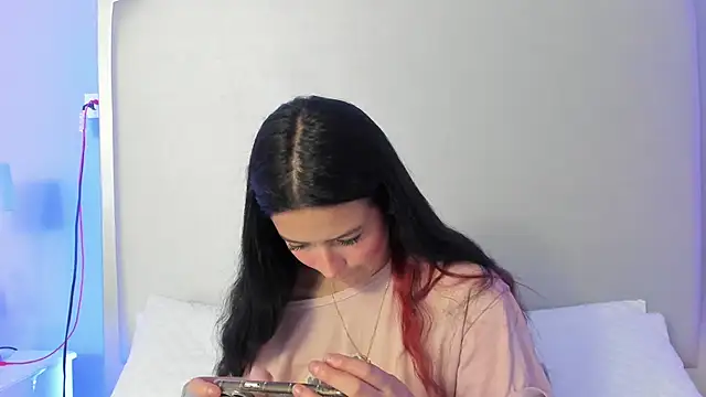 Snapshot of dafne_bss chatting on 09-17-25, 05:42 dafne bss online show from 09-17-25, 05:42