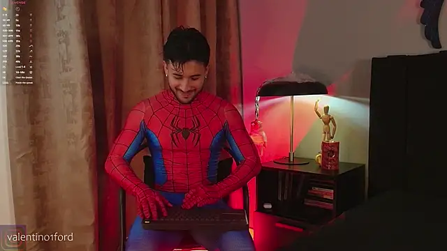 Snapshot of Valentinoford chatting on 10-31-25, 10:00 Valentinoford online show from 10-31-25, 10:00