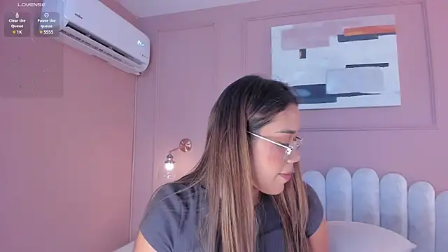 Snapshot of mara_brooks chatting on 02-16-25, 06:10 mara brooks online show from 02-16-25, 06:10