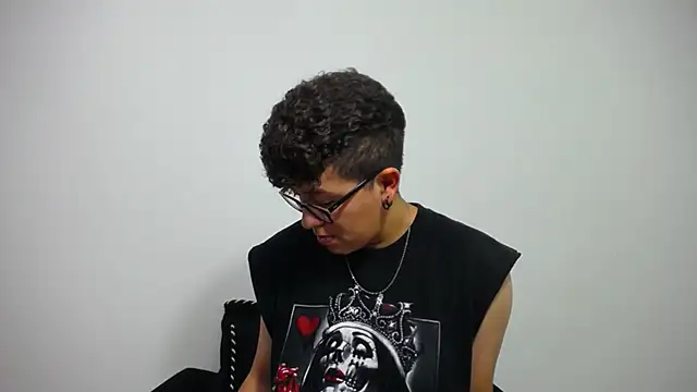 Snapshot of alex_noa chatting on 01-24-25, 11:23 alex noa online show from 01-24-25, 11:23