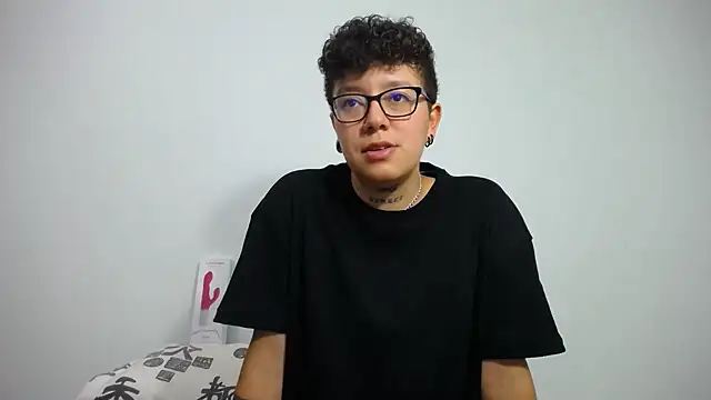 Snapshot of alex_noa chatting on 02-07-25, 10:30 alex noa online show from 02-07-25, 10:30
