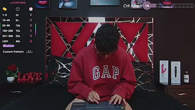 Snapshot of alex_noa chatting on 03-18-25, 10:37 alex noa online show from 03-18-25, 10:37