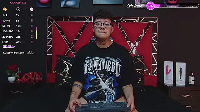 Snapshot of alex_noa chatting on 03-22-25, 10:26 alex noa online show from 03-22-25, 10:26