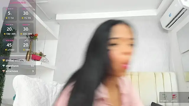 Snapshot of amaia_baez chatting on 01-07-25, 10:30 amaia baez online show from 01-07-25, 10:30
