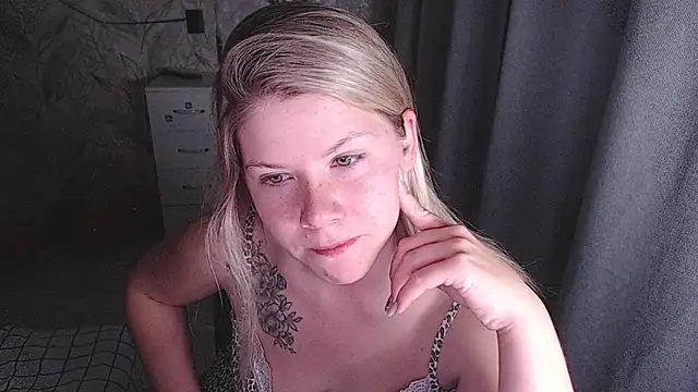 MelissaXKinky online show from 10-20-25, 06:41