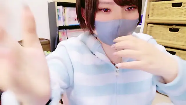 senachinnn online show from 11-17-25, 05:13