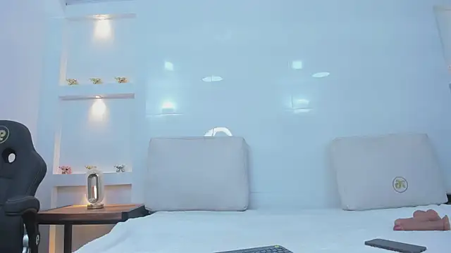 Dalia-Prada online show from 04-20-26, 03:42