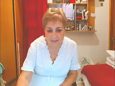 Snapshot of Victoria5643 chatting on 11-17-25, 06:03 Victoria5643 online show from 11-17-25, 06:03