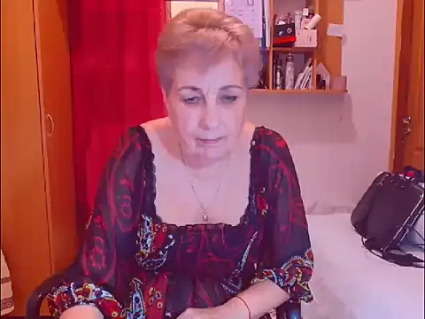 Snapshot of Victoria5643 chatting on 12-19-25, 02:57 Victoria5643 online show from 12-19-25, 02:57