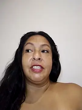 Snapshot of Catalina_JH chatting on 03-09-25, 10:41 Catalina JH online show from 03-09-25, 10:41