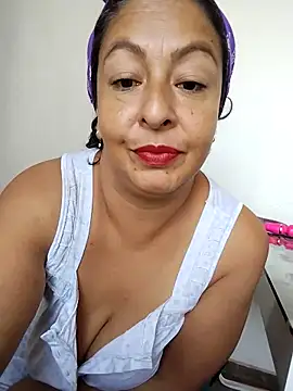 Snapshot of Catalina_JH chatting on 10-23-25, 02:16 Catalina JH online show from 10-23-25, 02:16