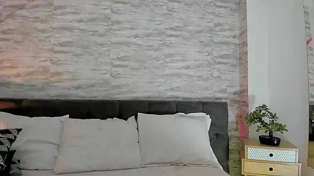 Anneth  M online show from 09-30-25, 08:14