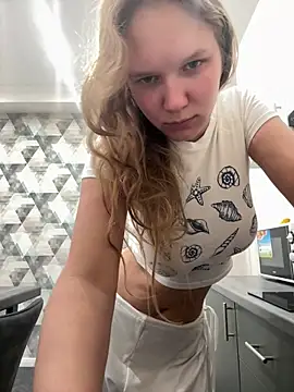 Snapshot of Ketitull chatting on 09-23-25, 06:16 Ketitull online show from 09-23-25, 06:16